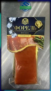 Форель радужная морская холодного копчения филе кусок на коже +-250 гр. В/У.