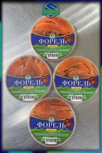 Пресервы из рыбы. Форель радужная морская филе ломтики слабосолёная в растительном масле, пл./б. 280 гр.